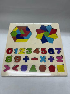 Set didáctico encastre pizarra + números